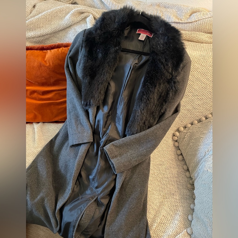 Black fur collar coat
